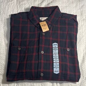 Duluth Trading Co Black and Red Checkered Shirt size Large